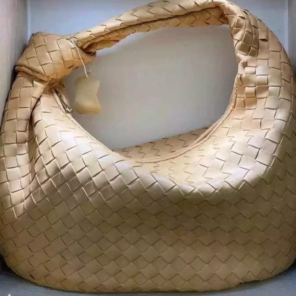 Looks Like Summer Woven Leather handbag | BV Inspired | Apricot color - Picture 1 of 4